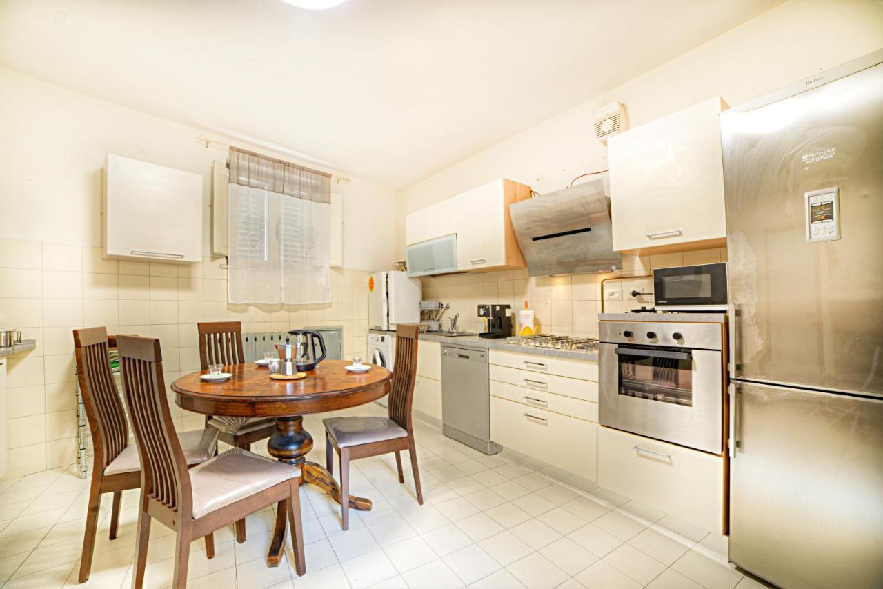 Alfio'S Apartment In Сиена Екстериор снимка